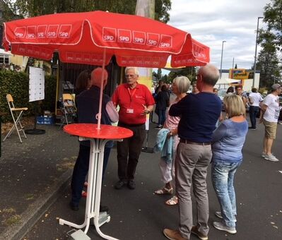Informationsstand der SPD am02.09.2018 beim "Seelscheider Sommer" Foto: Wolfgang Maus