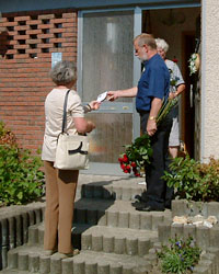 Bundestagswahl 2005 - Hausbesuche mit Uwe Göllner, SPD, in Neunkirchen-Seelscheid